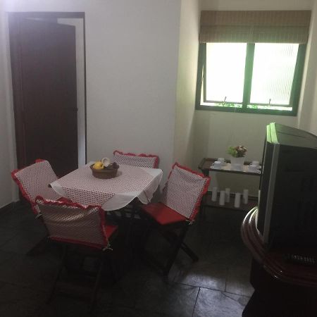 Apto. No Terreo Enseada Ubatuba Com Piscina P/ 5 Pessoas Exteriör bild